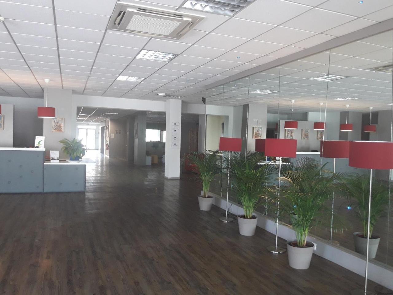 Yes Hotel أفينيون المظهر الخارجي الصورة